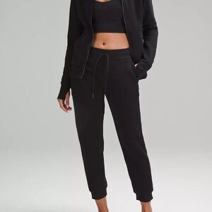 Lululemon Scuba Relaxed Black High Rise Sweatpants Jogger Sz 4